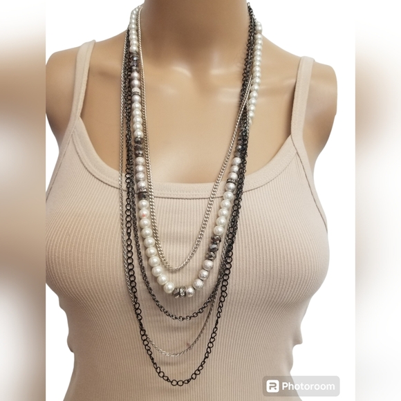 NY COLLECTION CHAIN & FAUX PEARL LAYERED LONG NECKLACE - Picture 1 of 6
